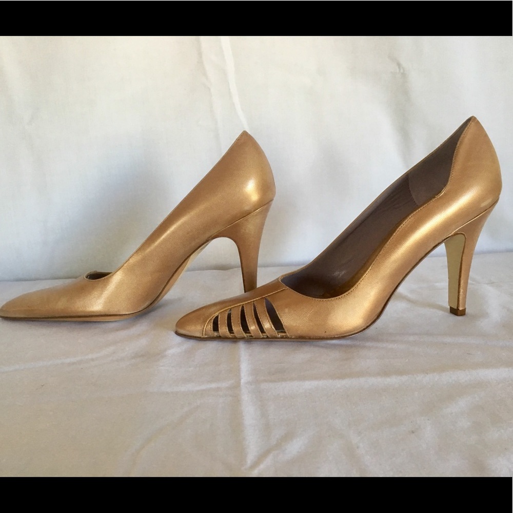 Kenneth Cole Heels - Picture 4 of 8
